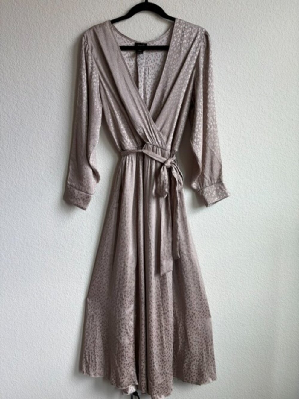 Alexa B Women’s Faux Wrap Midi/Maxi Dress Taupe Animal Leopard Print Sz 12 Glam - Picture 2 of 9